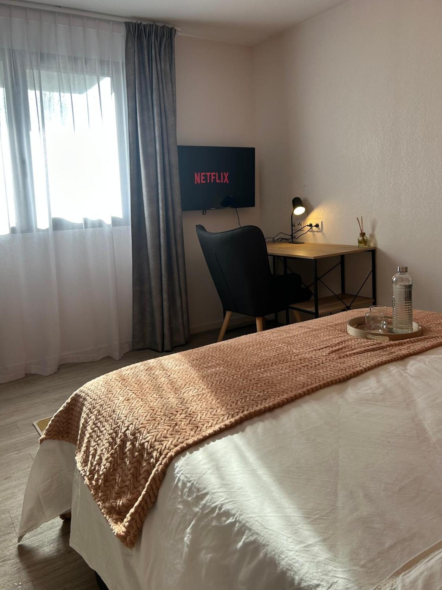 Appart'Hotel - Gare Tgv - אביניון מראה חיצוני תמונה